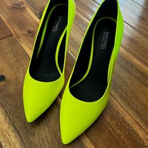 Michael Kors Claire Pumps